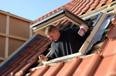 Pose de fenêtres de toit Velux à Hondschoote